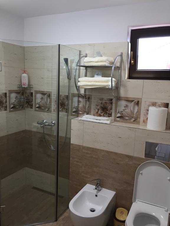 Romexpo Apartment Luxury - Aproape De Centru Si Parc Herastrau! Bukarest Kültér fotó