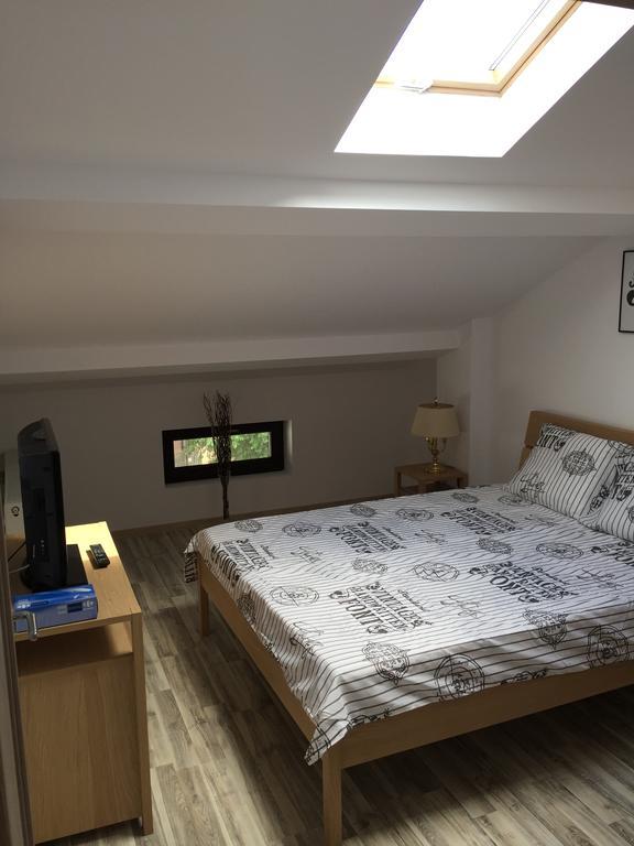 Romexpo Apartment Luxury - Aproape De Centru Si Parc Herastrau! Bukarest Kültér fotó