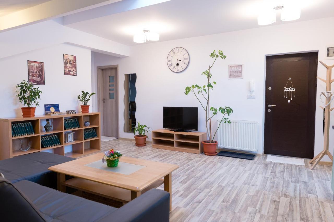 Romexpo Apartment Luxury - Aproape De Centru Si Parc Herastrau! Bukarest Kültér fotó