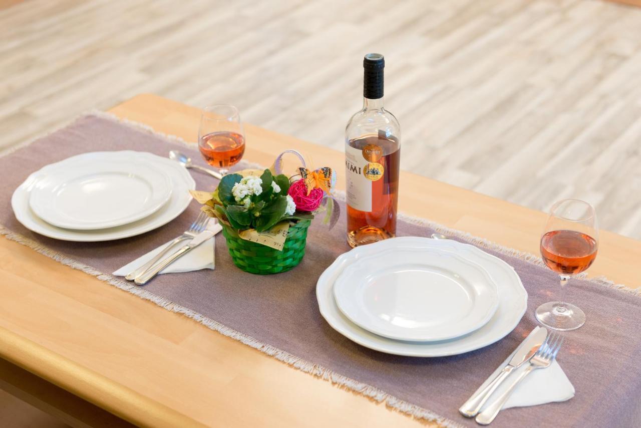 Romexpo Apartment Luxury - Aproape De Centru Si Parc Herastrau! Bukarest Kültér fotó
